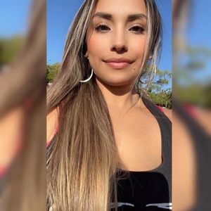 Meet your Posher, Leana m
